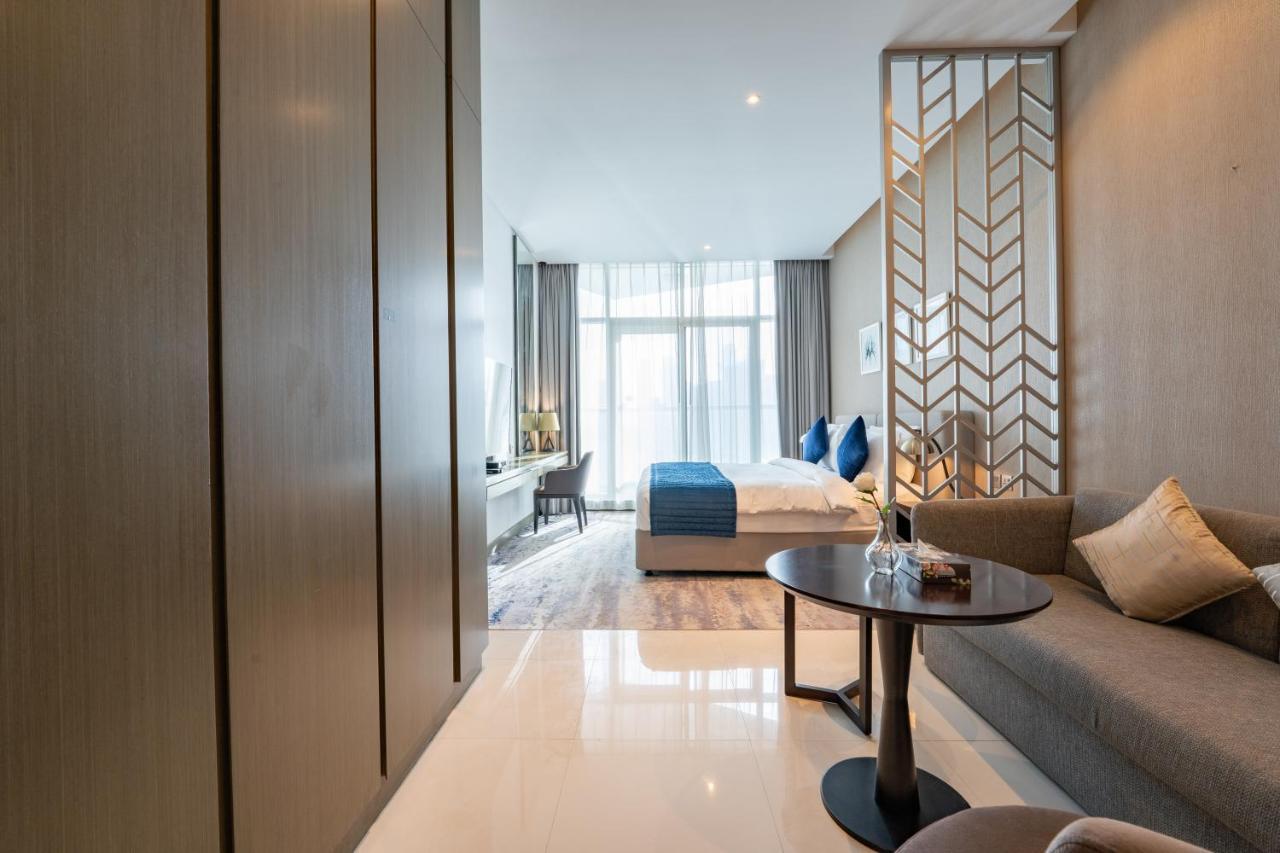 Aliving Stylish With Partial Burj & Canal Views- Prive , Business Bay 713 अपार्टमेंट